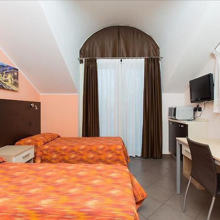 Residenza Villa Regina Μόνζα Εξωτερικό φωτογραφία