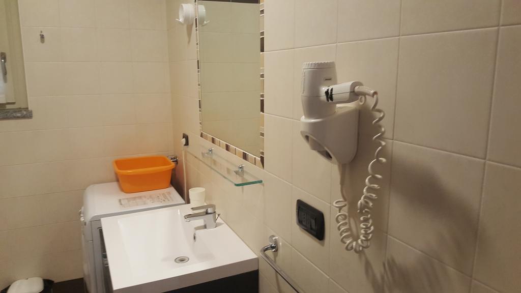 Residenza Villa Regina Μόνζα Εξωτερικό φωτογραφία