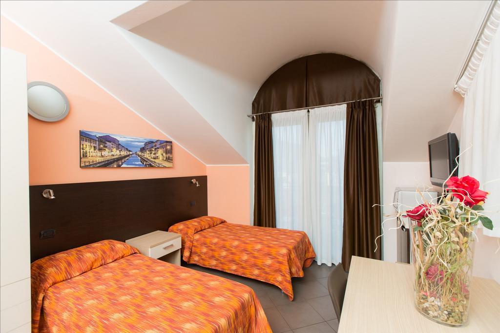 Residenza Villa Regina Μόνζα Εξωτερικό φωτογραφία