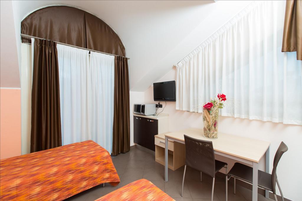 Residenza Villa Regina Μόνζα Εξωτερικό φωτογραφία